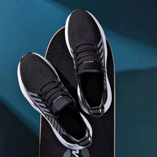 Men's Retro Sneakers for Travel & Casual Wear - 画像 (3)